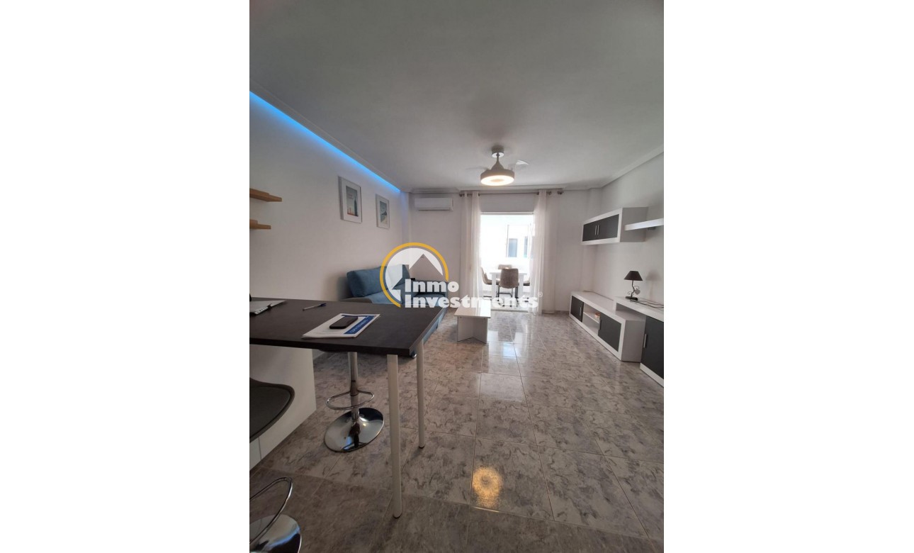 Reventa - Apartamento - Torrevieja - Estacion de autobuses