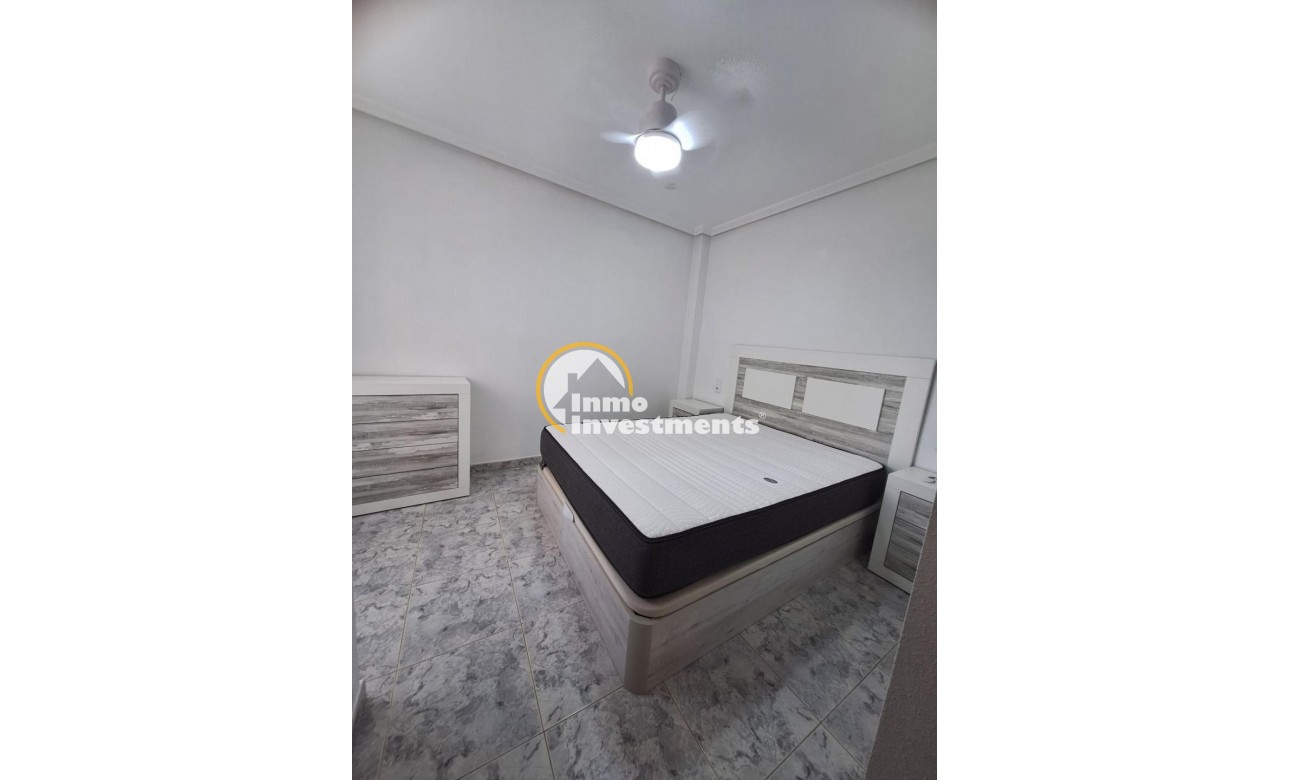 Reventa - Apartamento - Torrevieja - Estacion de autobuses