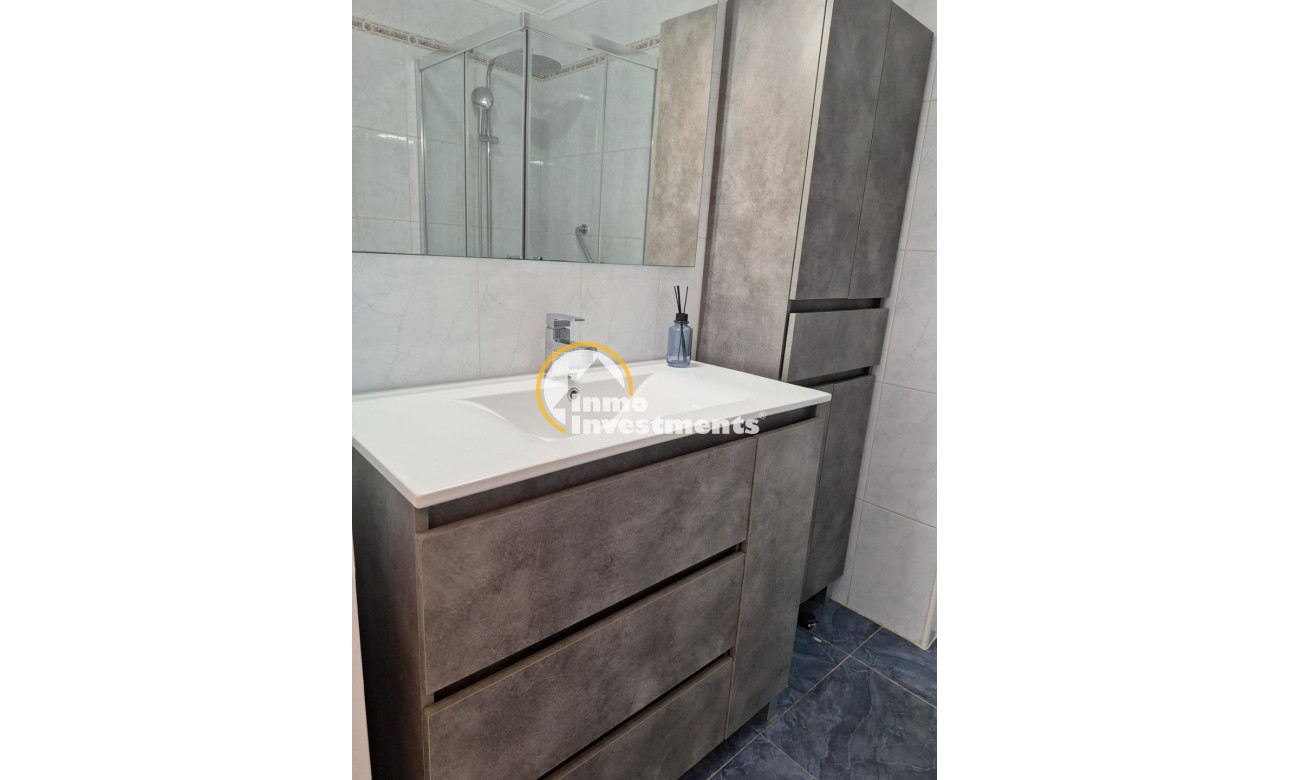 Reventa - Apartamento - Torrevieja - Estacion de autobuses