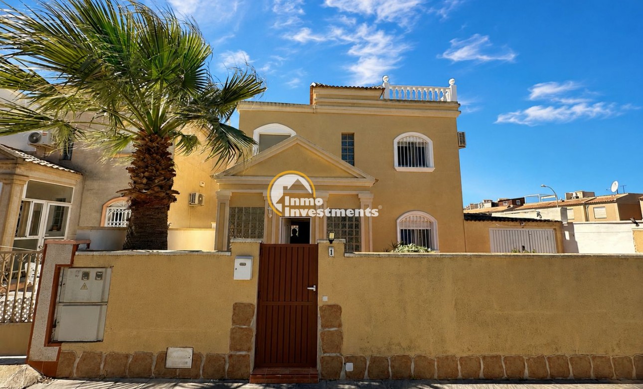 Bestaande bouw - Villa - Torrevieja - Parque las naciones