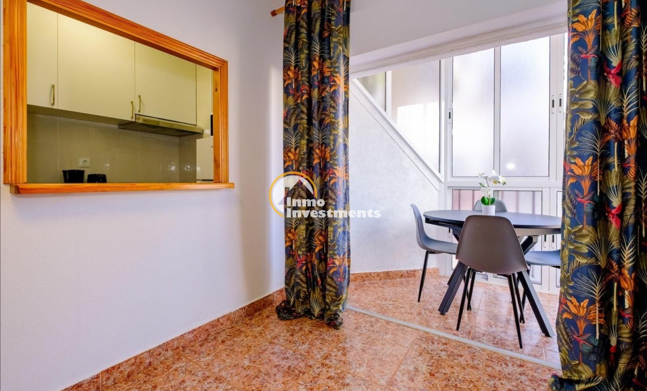 Bestaande bouw - Appartement - Torrevieja - Estacion de autobuses