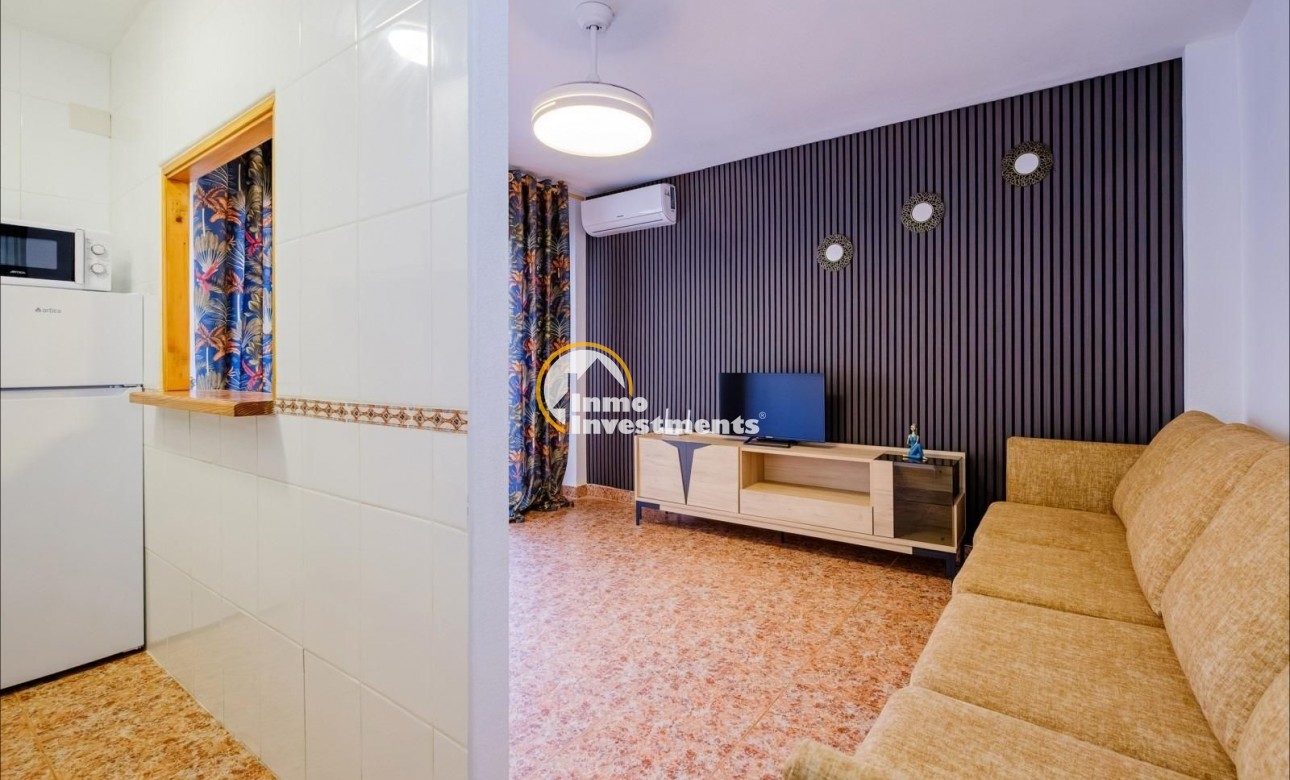 Bestaande bouw - Appartement - Torrevieja - Estacion de autobuses