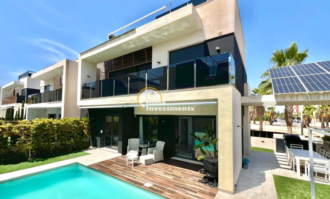 Reventa - Chalet independiente - Orihuela Costa - Lomas De Cabo Roig