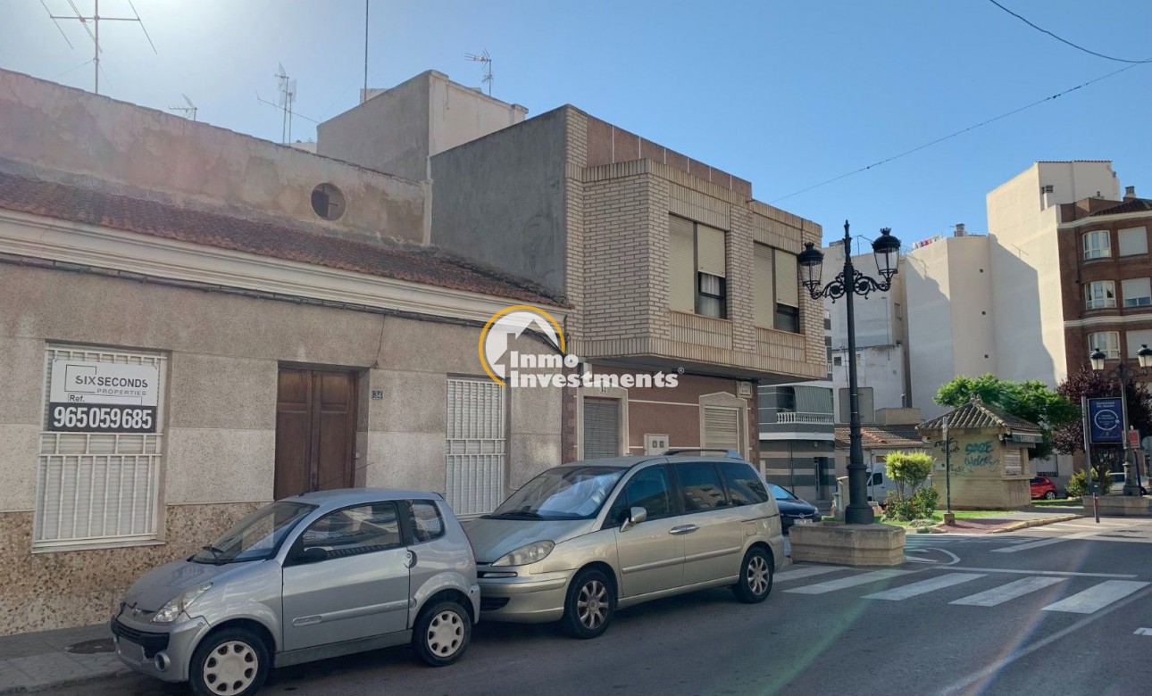 Gebrauchtimmobilien - Grundstück - Guardamar del Segura - CENTRO