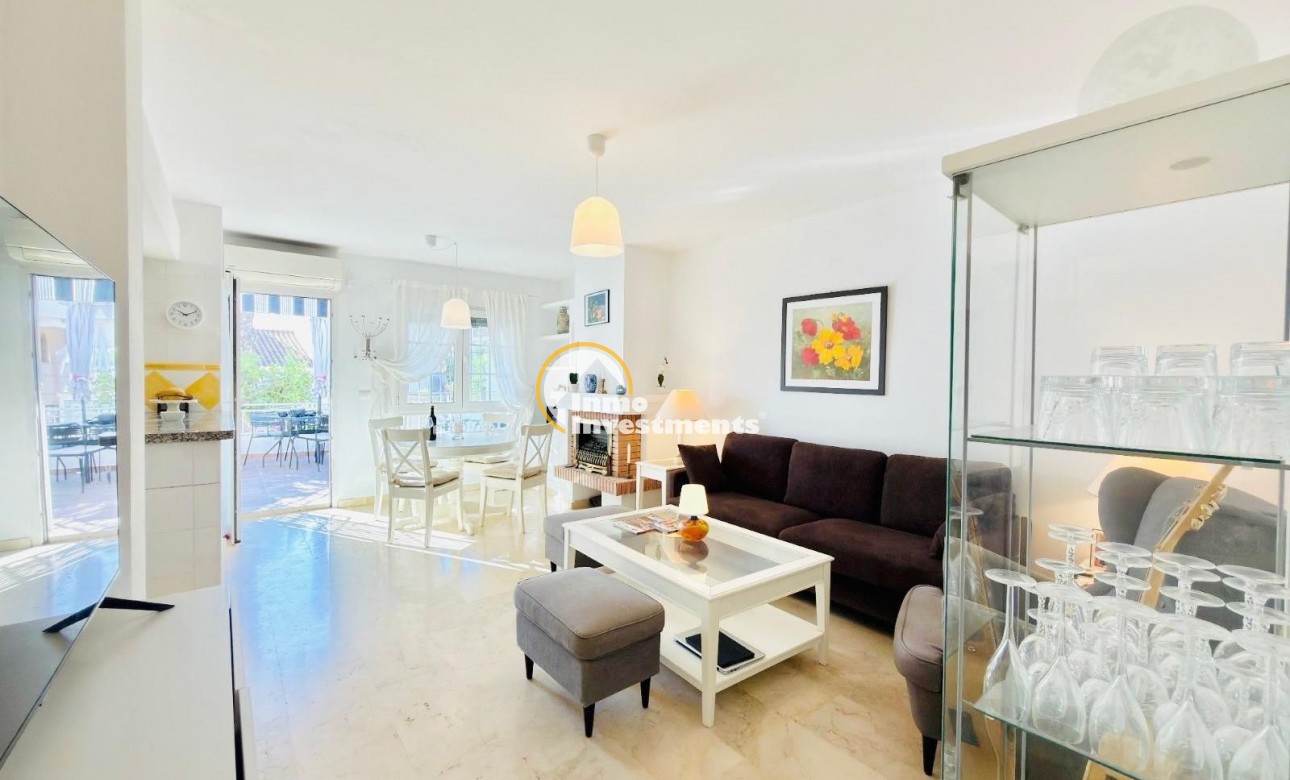 Resale - Villa - Orihuela Costa - Villamartín-Las Filipinas