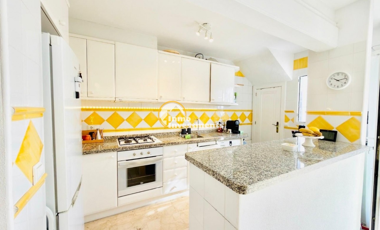 Resale - Villa - Orihuela Costa - Villamartín-Las Filipinas