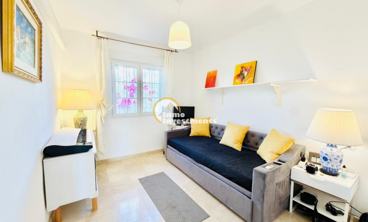 Resale - Villa - Orihuela Costa - Villamartín-Las Filipinas