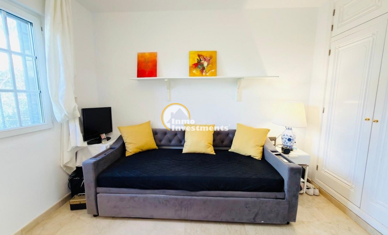 Resale - Villa - Orihuela Costa - Villamartín-Las Filipinas