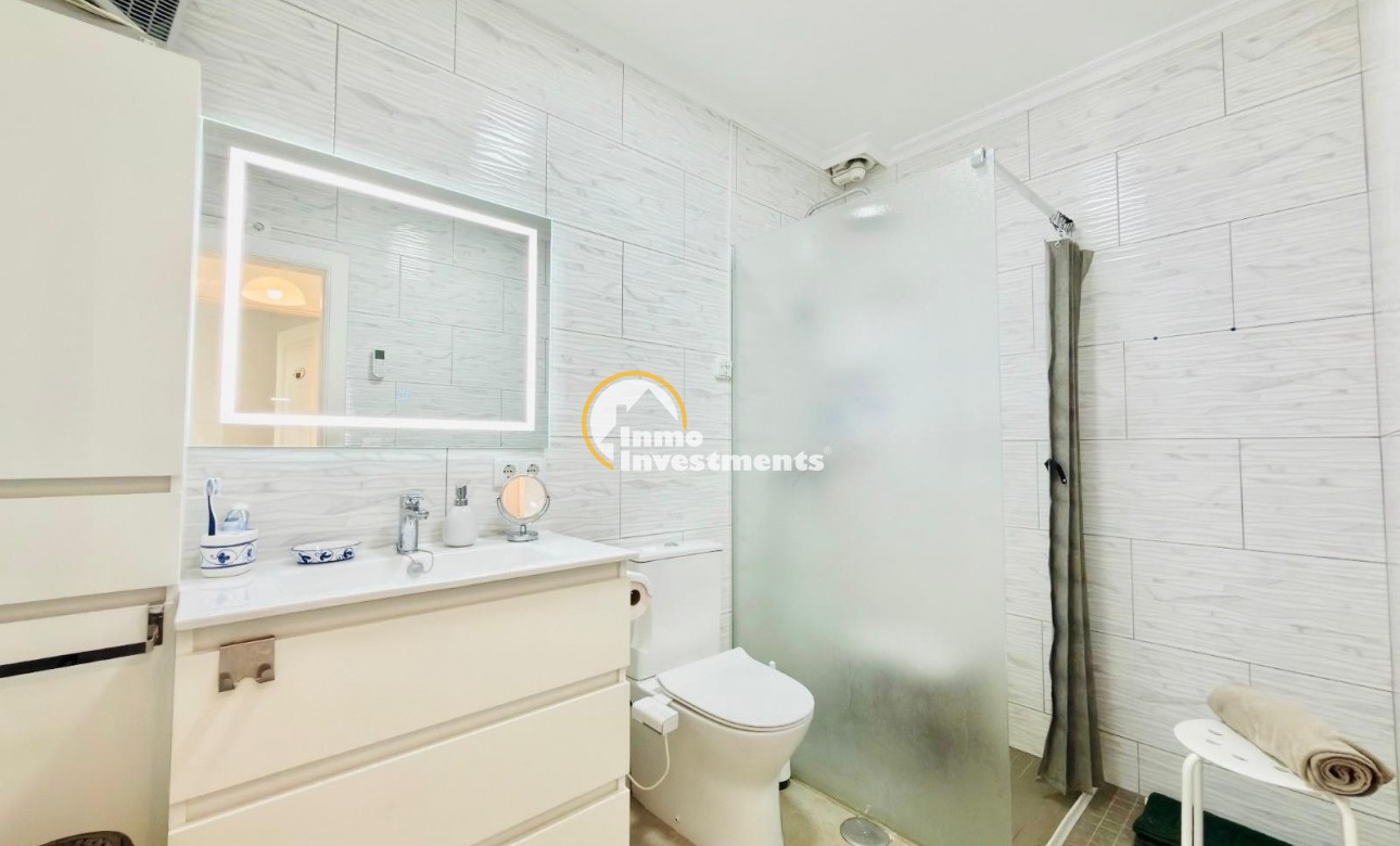 Resale - Villa - Orihuela Costa - Villamartín-Las Filipinas