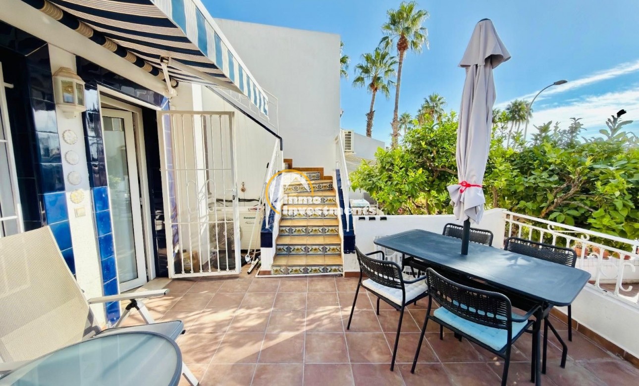 Resale - Villa - Orihuela Costa - Villamartín-Las Filipinas