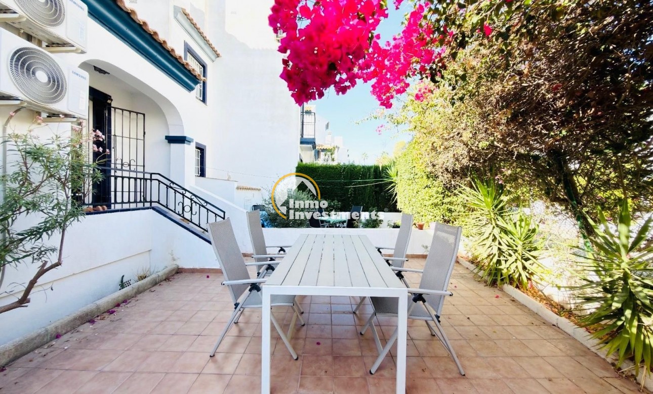 Resale - Villa - Orihuela Costa - Villamartín-Las Filipinas