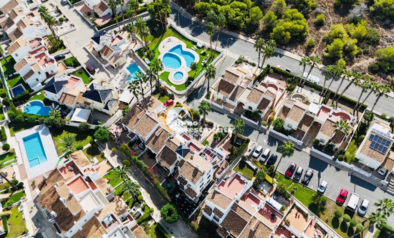 Resale - Villa - Orihuela Costa - Villamartín-Las Filipinas