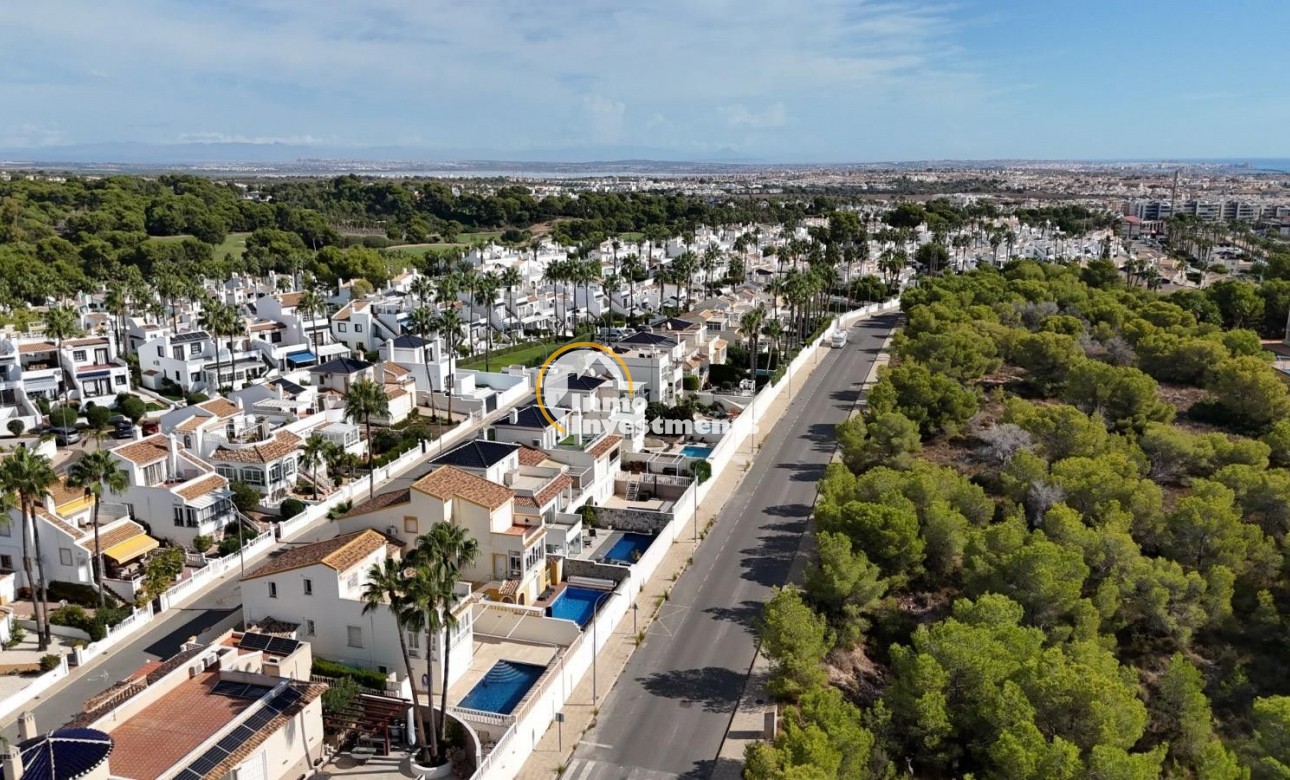 Resale - Villa - Orihuela Costa - Villamartín-Las Filipinas