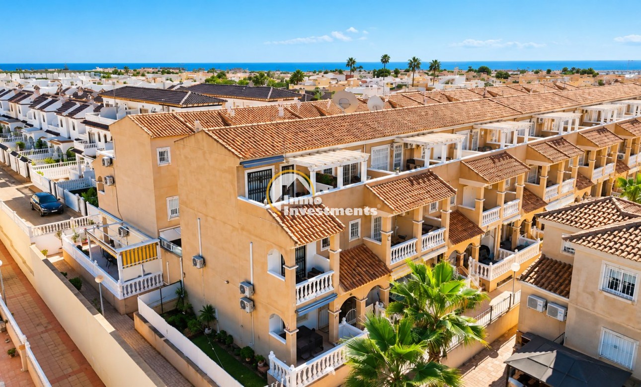 Bestaande bouw - Villa - Orihuela Costa - Los Almendros-La Florida