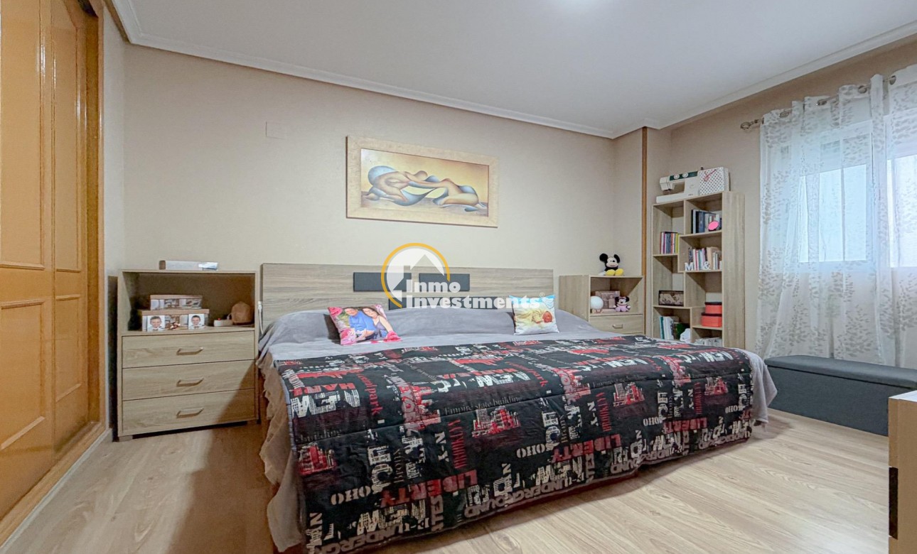Gebrauchtimmobilien - Apartment - Torrevieja - Paseo maritimo