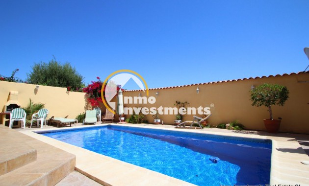 Resale - Villa - Villamartin - Villacosta