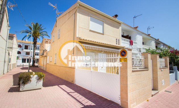 Resale - Town house - Torrevieja - Acequion